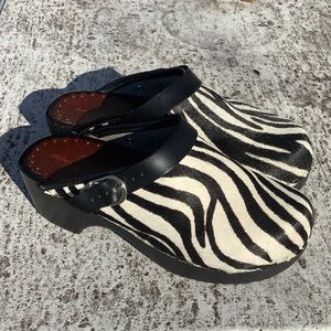 Hanna Andersson Zebra Mule Clogs Hair Striped Kids Size 3 (37)